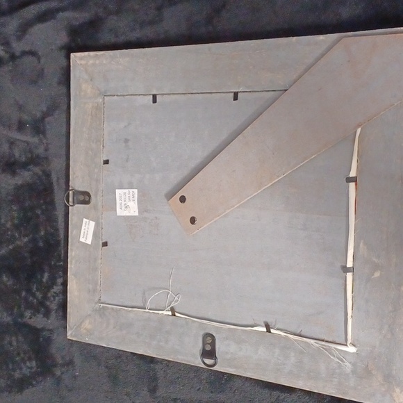 Frame - Picture 2 of 2